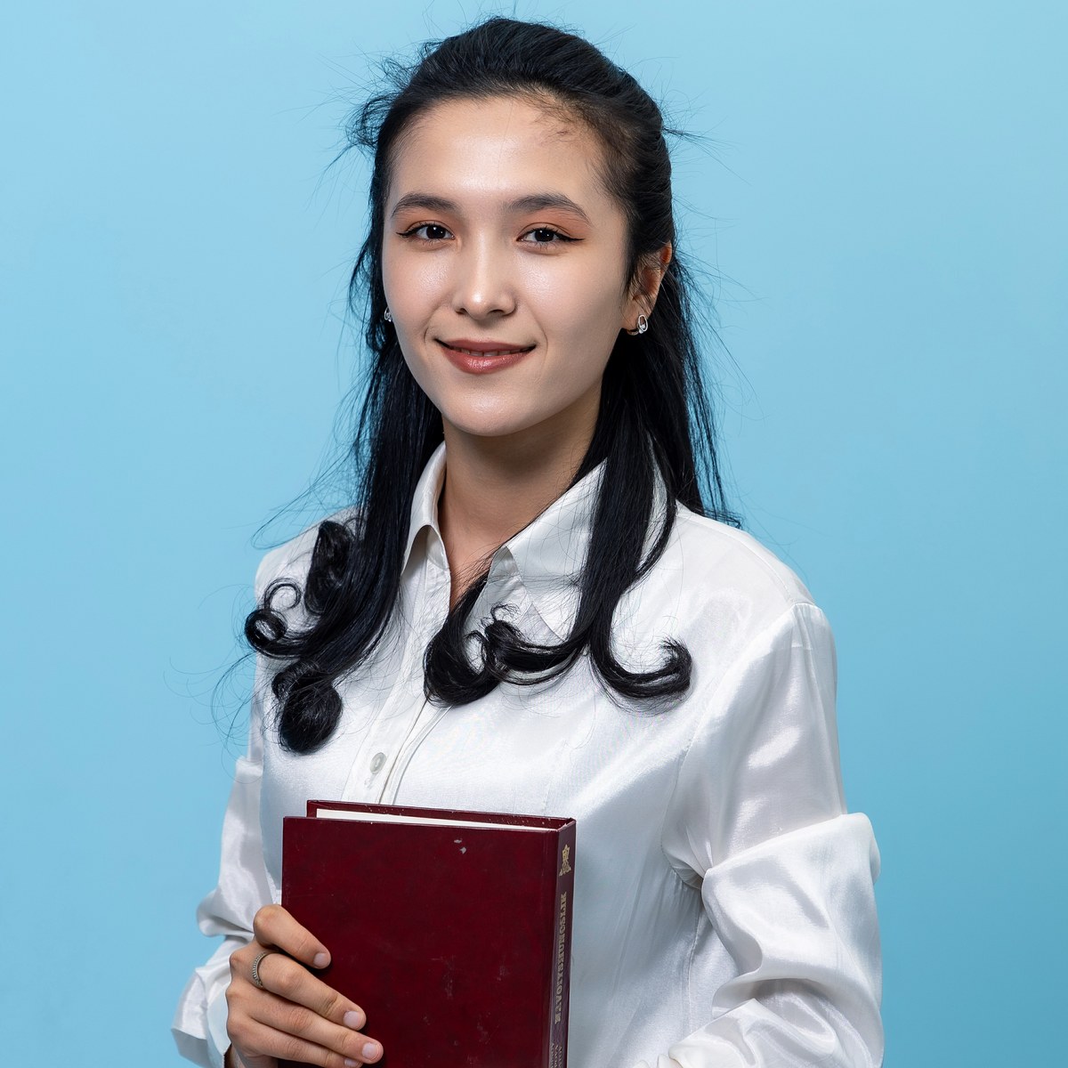 Nodira Akbaraliyeva